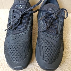 Nike Air Max 270 Triple Black Womens Size 7 Running Shoes Sneakers AH6789-006